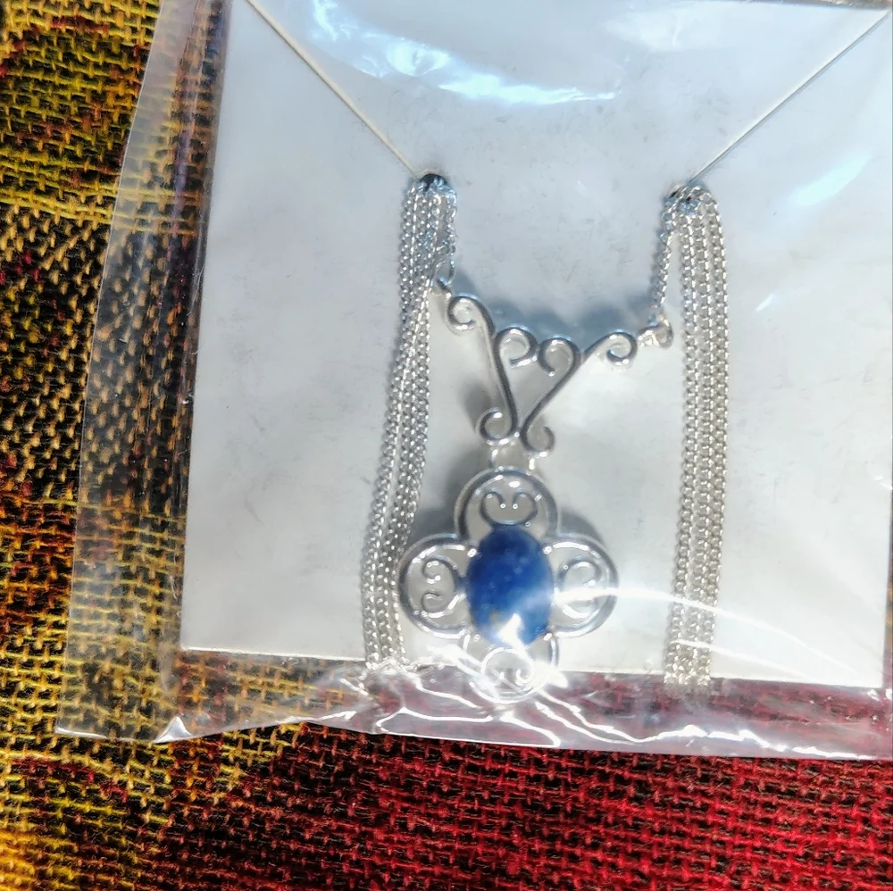 Avon 2005 Sterling Silver Open Work Lapis Blue Necklace NIB NOS - Picture 9 of 12